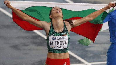 Пламена Миткова триумфира на Световното първенство по лека атлетика до 20 г.