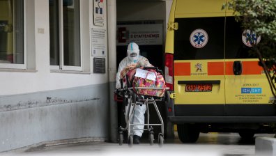 Гърция премина психологическата граница от 1 милион заразени с коронавирус