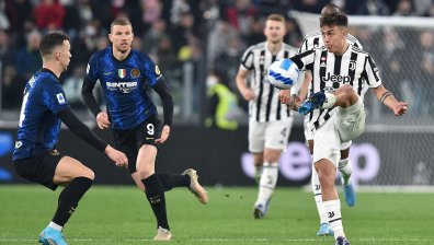 "Юве" тотално надигра "Интер" в дербито, но загуби след спорно съдийство и дузпа