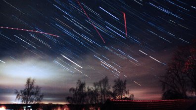 Драконидите прорязват небето с до 10 метеора на час през октомври