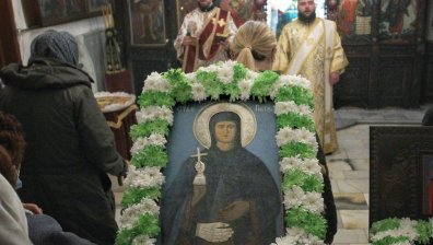 Църквата почита Петковден - какво гласят поверията