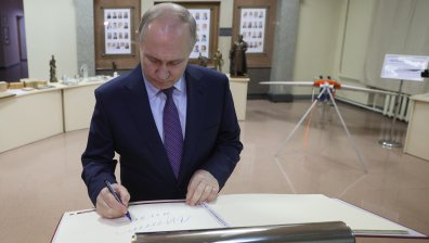 С 1/4 се свиха приходите на Русия от петрол и газ през 2023 г.