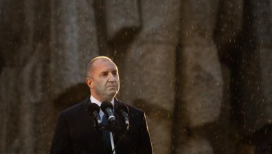 Радев: Пламъкът на Априлското въстание ще продължи да озарява пътя на България