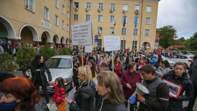 Жителите от столичния кв. "Захарна фабрика" излязоха на протест