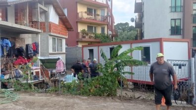 Продължават дейностите по възстановяване на наводнения район по Южното Черноморие