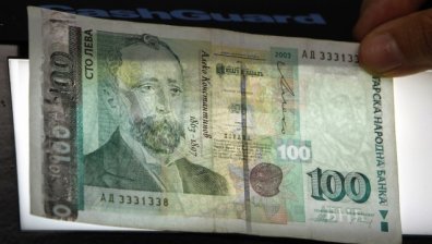 Шофьор задлъжня с над 20 хил. лева след измама с фалшив подпис
