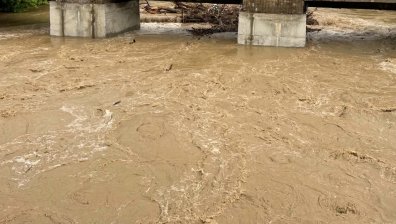 Извадиха 17-годишно момче от Шемшево от буйните води на Янтра