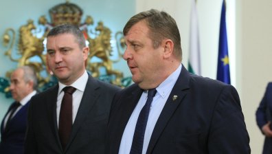 Каракачанов и Горанов: Правителството няма намерение да подава оставка