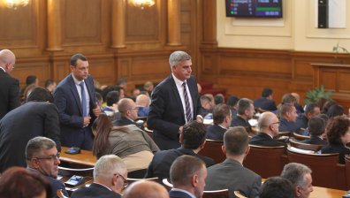 Депутатите за ракетата в Полша: Инцидент е, няма никаква опасност за България