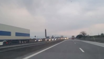 Ад за шофьорите на "Хемус" (+ВИДЕО)