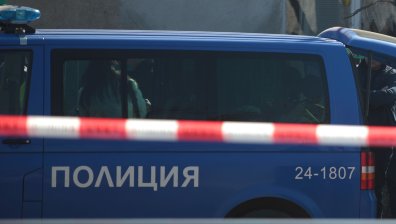 Мъж преби до смърт майка си с дървен сап в Шуменско, внукът ѝ подаде сигнал