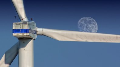 Хотелиери и рибари излизат на протест във Варна срещу вятърните перки