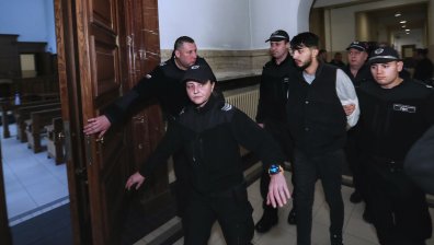 Сириецът, подсъдим за подкуп на полицай: Парите сами паднаха от якето ми, полицаи ме биха