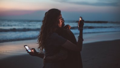 Опасни сигнали: Признаци, че половинката ви изневерява