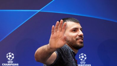 "Барселона" отрече информацията, че Агуеро спира с футбола