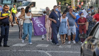 Медици от "Пирогов" отново блокираха кръстовището пред болницата
