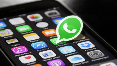 Наредиха на Facebook да спре събирането на данни от Whatsapp в Германия