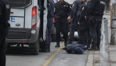 Арестант избяга от районното в Стамболийски, търсиха го с дрон