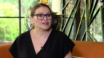 Деси Слава тръгва на фолклорно турне, разплака хиляди с "България в душата ми" (ВИДЕО)&nbsp;