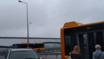 Седем души пострадаха в катастрофа с автобус на градския транспорт във Варна