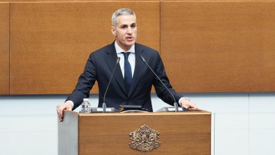 Гюров в НС: България не участва в ударите на САЩ и Израел по Иран