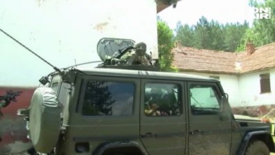 След изтребителите и корабите: Държавата купува и бронирани машини