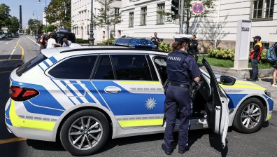 Германия задържа сириец, планирал убийства с 40-сантиметрови мачете