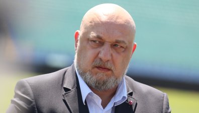 Министър Кралев: Следим с тревога случващото се в ЦСКА