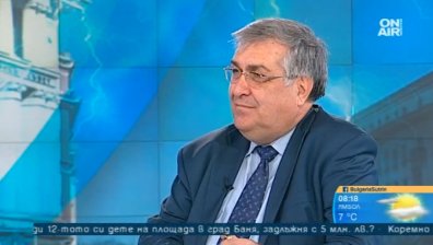 Скандали и лавирането между тях&hellip; Това ли е политиката?