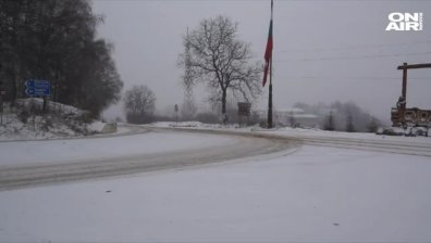 Военните се притекоха на помощ в чистенето на "Превала"