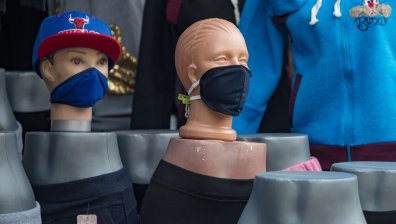 Доц. Околийски: Малка е ползата от носенето на маски от здрави хора