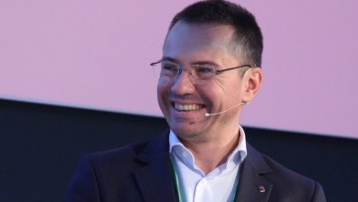 Джамбазки: Пандемията показа, че държавaтa и ЕС могат без чиновници