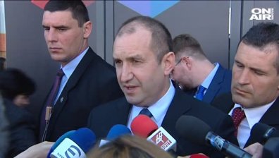 Последни консултации между президента и партиите в парламента