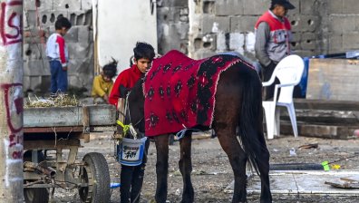 Пандемията заплашва десетки милиони по света с криза и глад
