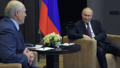 Путин подкрепя Лукашенко в аферата с "Райънеър” в Минск