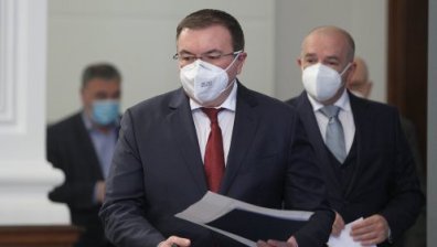 Ангелов: Нямаме притеснения за недостиг на болнични легла