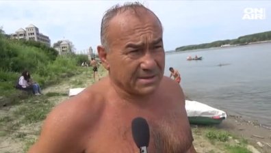 По традиция: 20 смелчаци преплуваха Дунав в Силистра