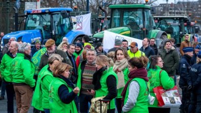 ЕК предлага да бъде отложено прилагането на част от изискванията към земеделците