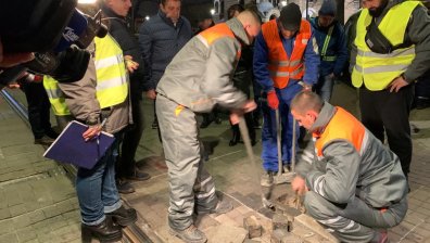 МРРБ взе проби за проверка на качеството на ремонтите в центъра на София