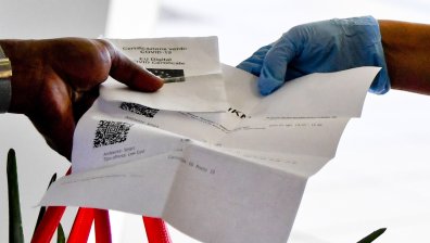 От януари в САЩ ще влизат само ваксинирани чужденци