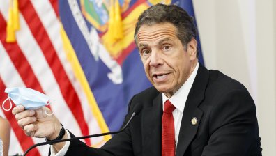 Още едно обвинение в сексуален тормоз за губернатора на Ню Йорк