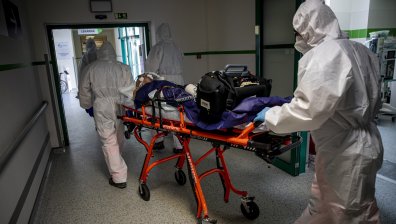 Премиерът на Чехия: Правителството допусна грешки с овладяването на пандемията