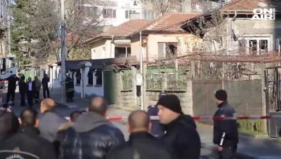 Бойлер се взриви в Шумен, събори къща