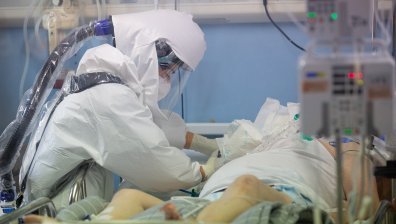 Лекар: Никога не съм преживявал подобно нещо, за Коледа искам повече ваксинирани