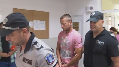 Спасителят, пребил "с особена жестокост" французин на плажа, остава в ареста