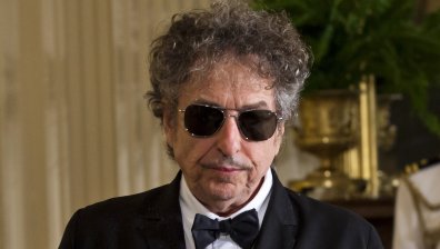 Обвиниха Боб Дилън в изнасилване на 12-годишно момиче