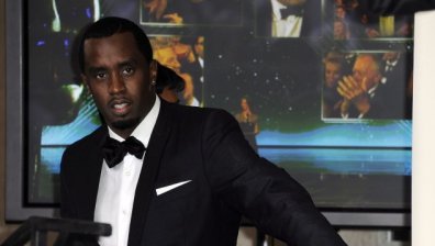 Пъф Деди съди мъж, потенциално притежаващ уличаващи го видеа