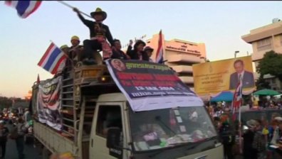 Протестиращите в Банкок се готвят да окупират града