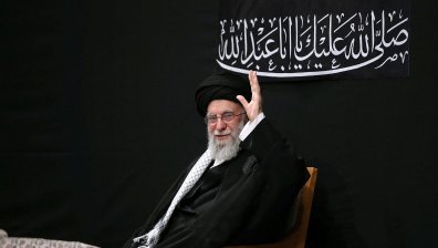 Али Хаменей: Израел падна на колене и се вкопчи в САЩ от страх пред Иран