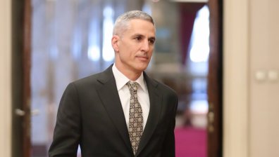 Гюров: Нямаме "ново правителство, нови цени", тук става дума за "ново начало"